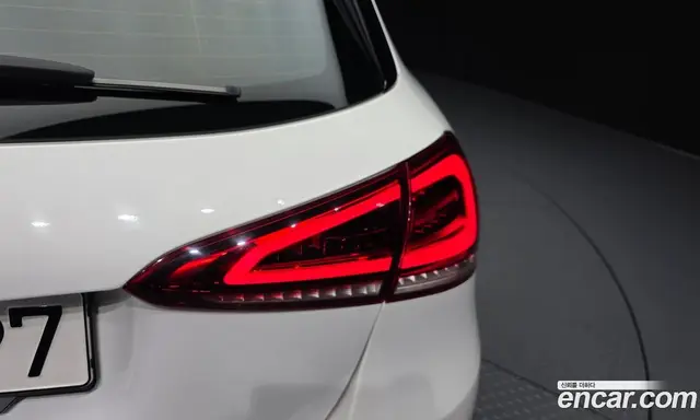 Mercedes-Benz A-Class 2022 2.0 автомат (гидро), миниатюра 9 Mercedes-Benz A-Class 2022 2.0 автомат (гидро), миниатюра 9