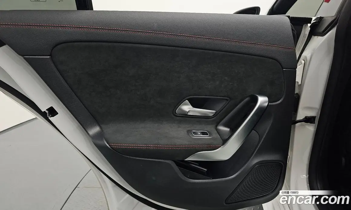 Mercedes-Benz CLA-Class 2023 2.0 автомат (гидро), фото 15 Mercedes-Benz CLA-Class 2023 2.0 автомат (гидро), фото 15