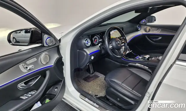 Mercedes-Benz E-Class 2018 2.0 автомат (гидро), миниатюра 12