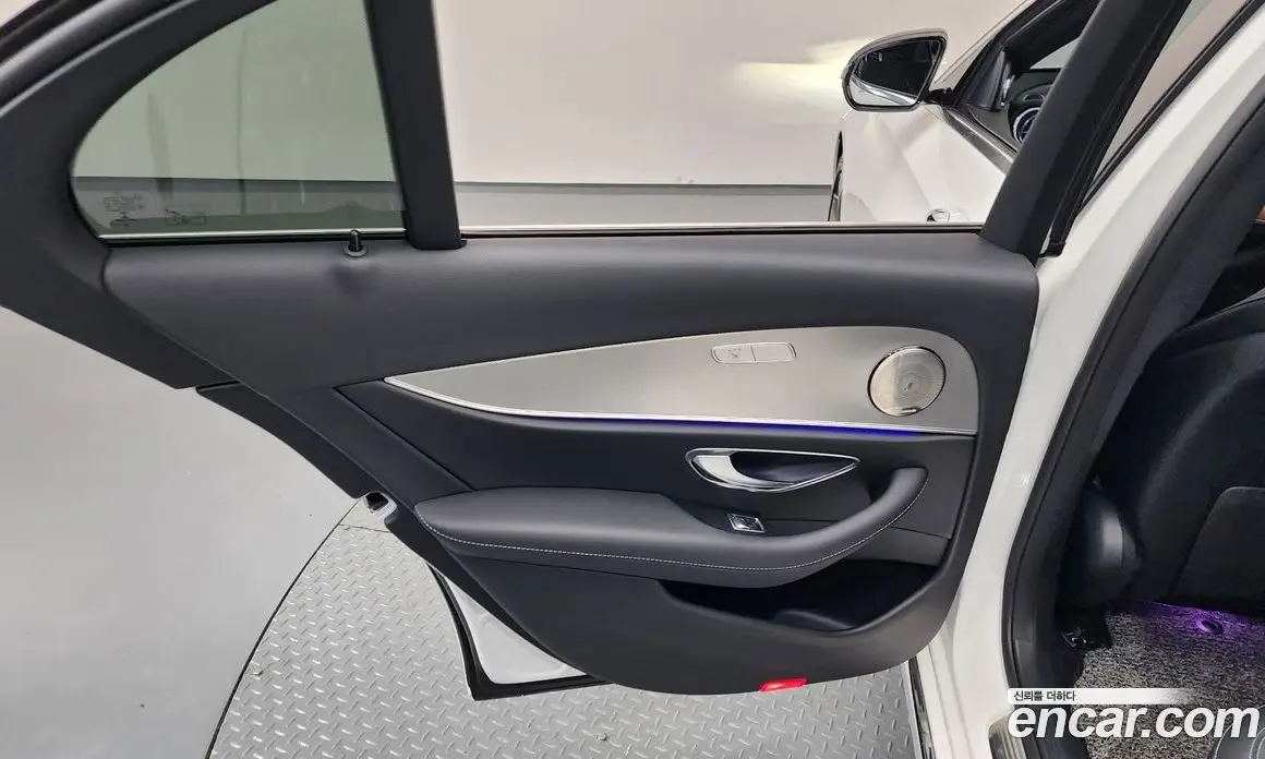 Mercedes-Benz E-Class 2018 2.0 автомат (гидро), фото 14 Mercedes-Benz E-Class 2018 2.0 автомат (гидро), фото 14