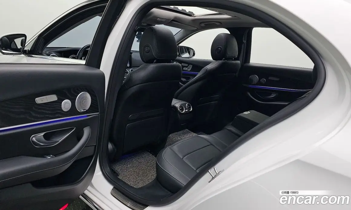 Mercedes-Benz E-Class 2019 2.0 автомат (гидро), фото 11 Mercedes-Benz E-Class 2019 2.0 автомат (гидро), фото 11