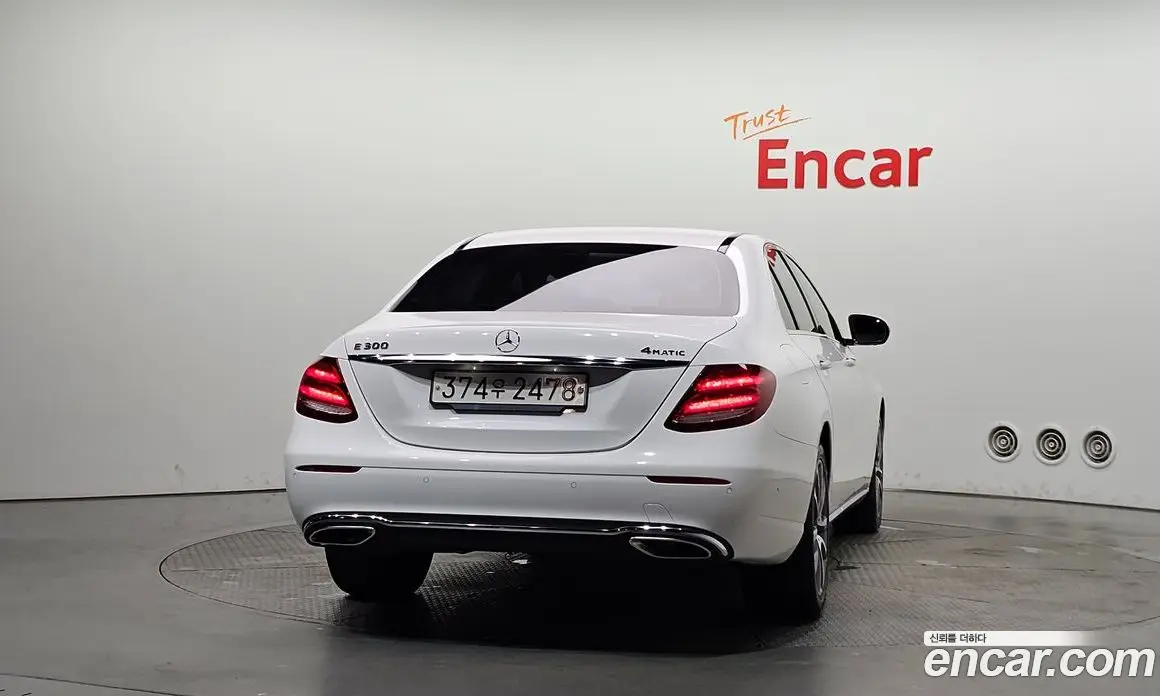 Mercedes-Benz E-Class 2019 2.0 автомат (гидро), фото 4 Mercedes-Benz E-Class 2019 2.0 автомат (гидро), фото 4