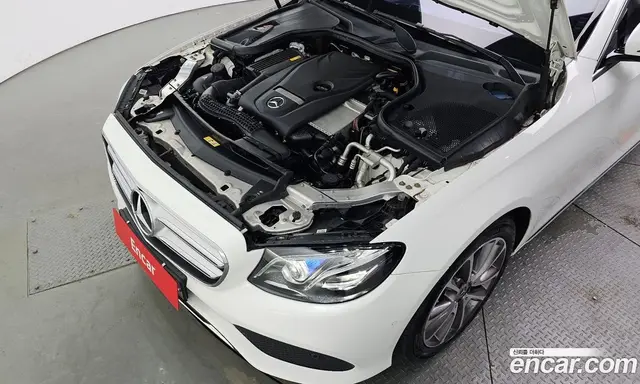 Mercedes-Benz E-Class 2019 2.0 автомат (гидро), миниатюра 6 Mercedes-Benz E-Class 2019 2.0 автомат (гидро), миниатюра 6