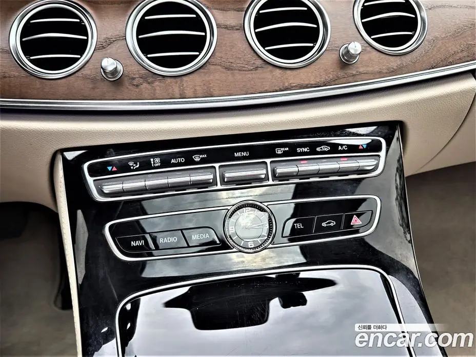 Mercedes-Benz E-Class 2019 1.9 автомат (гидро), фото 13 Mercedes-Benz E-Class 2019 1.9 автомат (гидро), фото 13