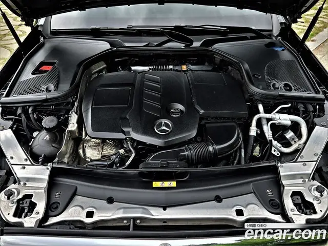 Mercedes-Benz E-Class 2019 1.9 автомат (гидро), миниатюра 6 Mercedes-Benz E-Class 2019 1.9 автомат (гидро), миниатюра 6
