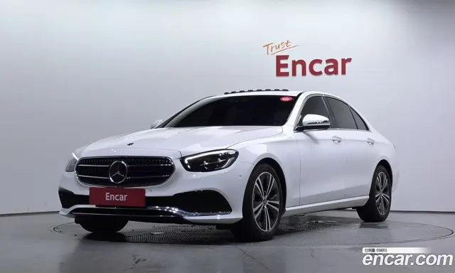 Mercedes-Benz E-Class 2020 2.0 автомат (гидро), миниатюра 1 Mercedes-Benz E-Class 2020 2.0 автомат (гидро), миниатюра 1