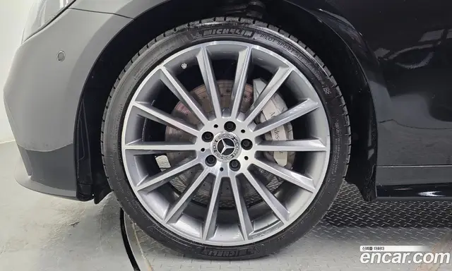 Mercedes-Benz E-Class 2021 3.0 автомат (гидро), миниатюра 5