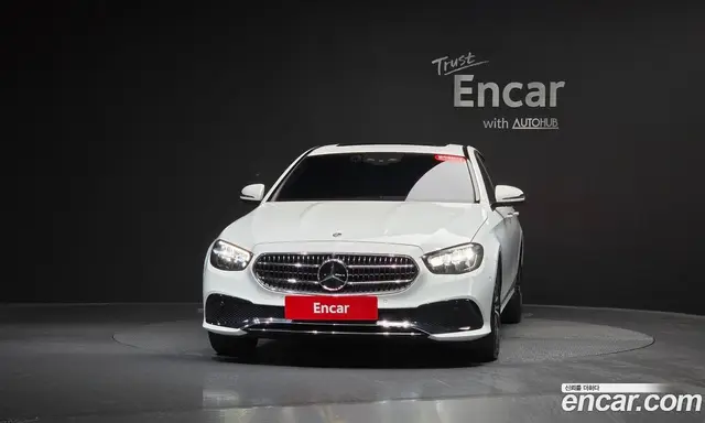 Mercedes-Benz E-Class 2022 2.0 автомат (гидро), миниатюра 2 Mercedes-Benz E-Class 2022 2.0 автомат (гидро), миниатюра 2