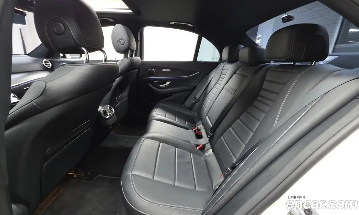 Mercedes-Benz E-Class 2022 2.0 автомат (гидро), фото 17 Mercedes-Benz E-Class 2022 2.0 автомат (гидро), фото 17