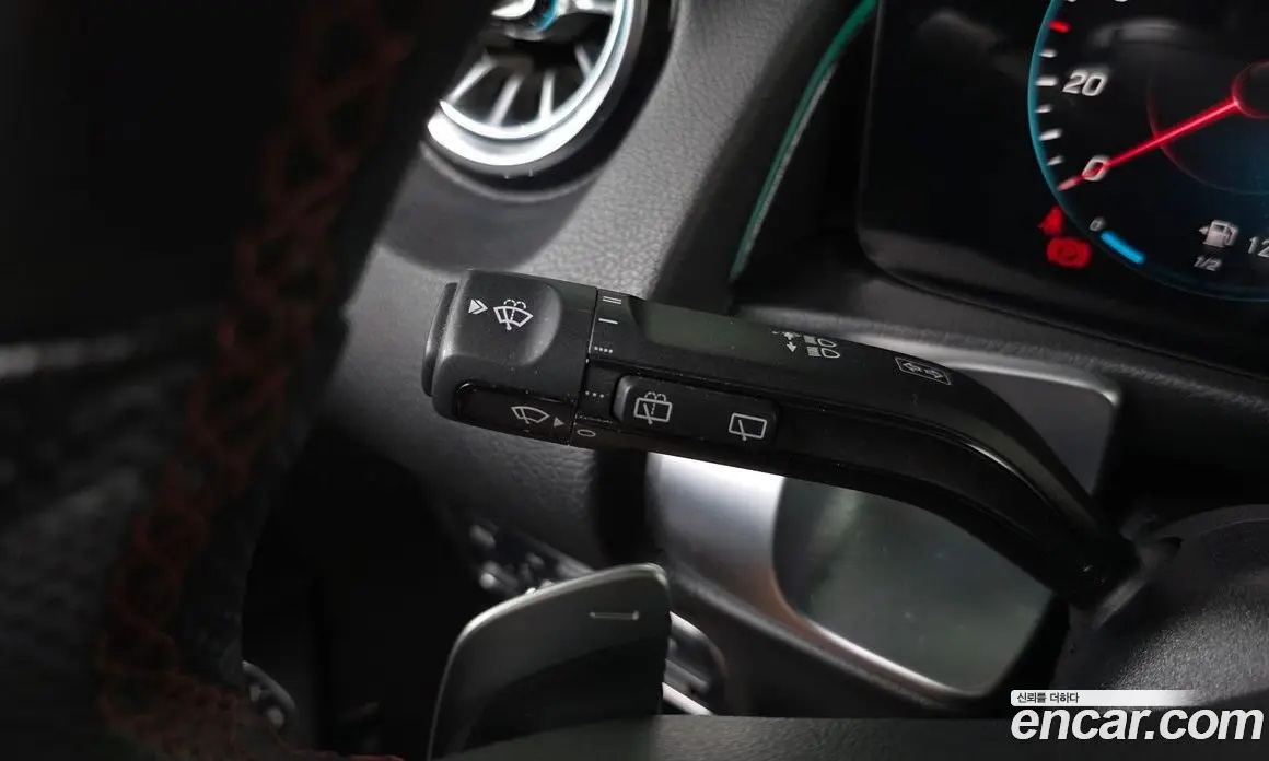 Mercedes-Benz GLB-Class 2022 2.0 автомат (гидро), фото 30 Mercedes-Benz GLB-Class 2022 2.0 автомат (гидро), фото 30