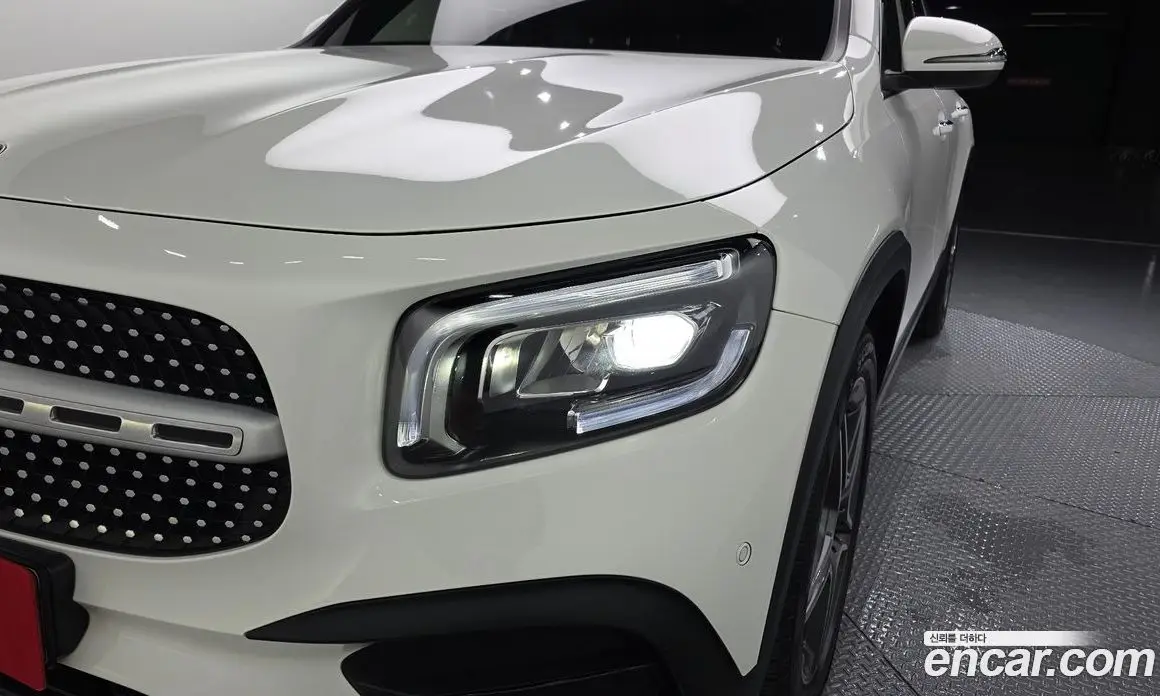 Mercedes-Benz GLB-Class 2022 2.0 автомат (гидро), фото 8 Mercedes-Benz GLB-Class 2022 2.0 автомат (гидро), фото 8