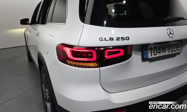 Mercedes-Benz GLB-Class 2022 2.0 автомат (гидро), миниатюра 9 Mercedes-Benz GLB-Class 2022 2.0 автомат (гидро), миниатюра 9