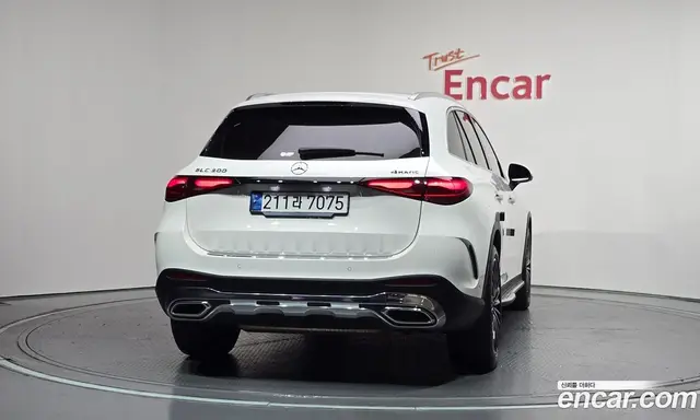 Mercedes-Benz GLC-Class 2024 2.0 автомат (гидро), миниатюра 4 Mercedes-Benz GLC-Class 2024 2.0 автомат (гидро), миниатюра 4