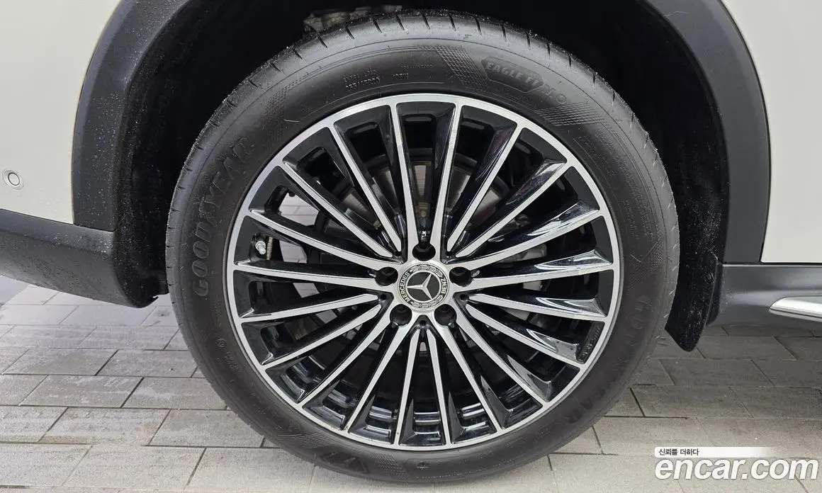 Mercedes-Benz GLC-Class 2024 2.0 автомат (гидро), фото 5 Mercedes-Benz GLC-Class 2024 2.0 автомат (гидро), фото 5