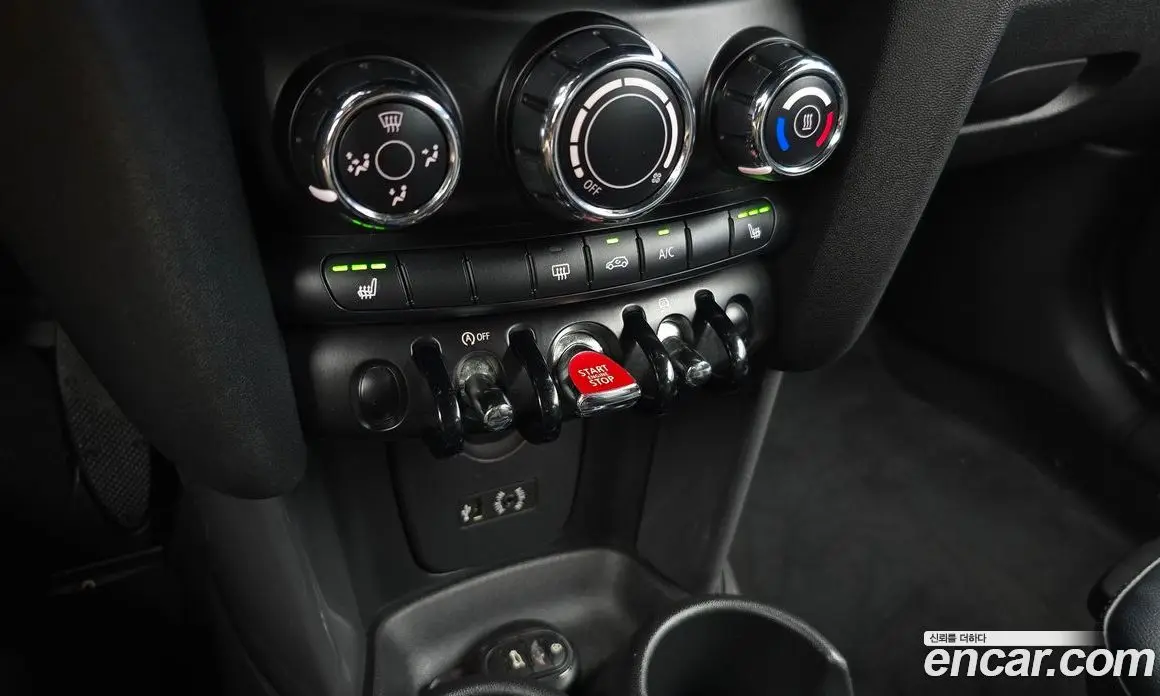 Mini Cooper 2014 1.5 автомат (гидро), фото 17 Mini Cooper 2014 1.5 автомат (гидро), фото 17