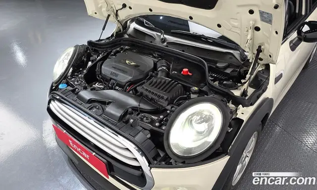 Mini Cooper 2015 1.5 автомат (гидро), миниатюра 6 Mini Cooper 2015 1.5 автомат (гидро), миниатюра 6