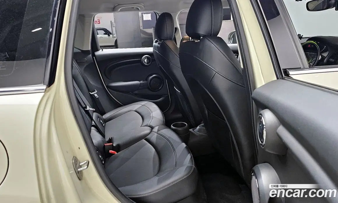 Mini Cooper 2017 1.5 автомат (гидро), фото 11 Mini Cooper 2017 1.5 автомат (гидро), фото 11