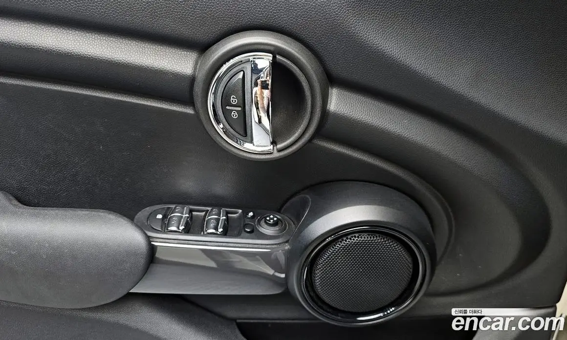 Mini Cooper 2017 1.5 автомат (гидро), фото 19 Mini Cooper 2017 1.5 автомат (гидро), фото 19