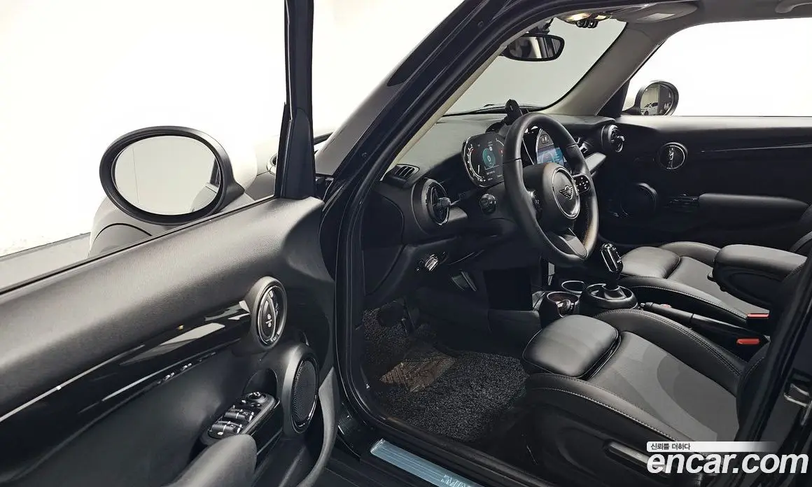 Mini Cooper 2021 1.5 автомат (гидро), фото 12