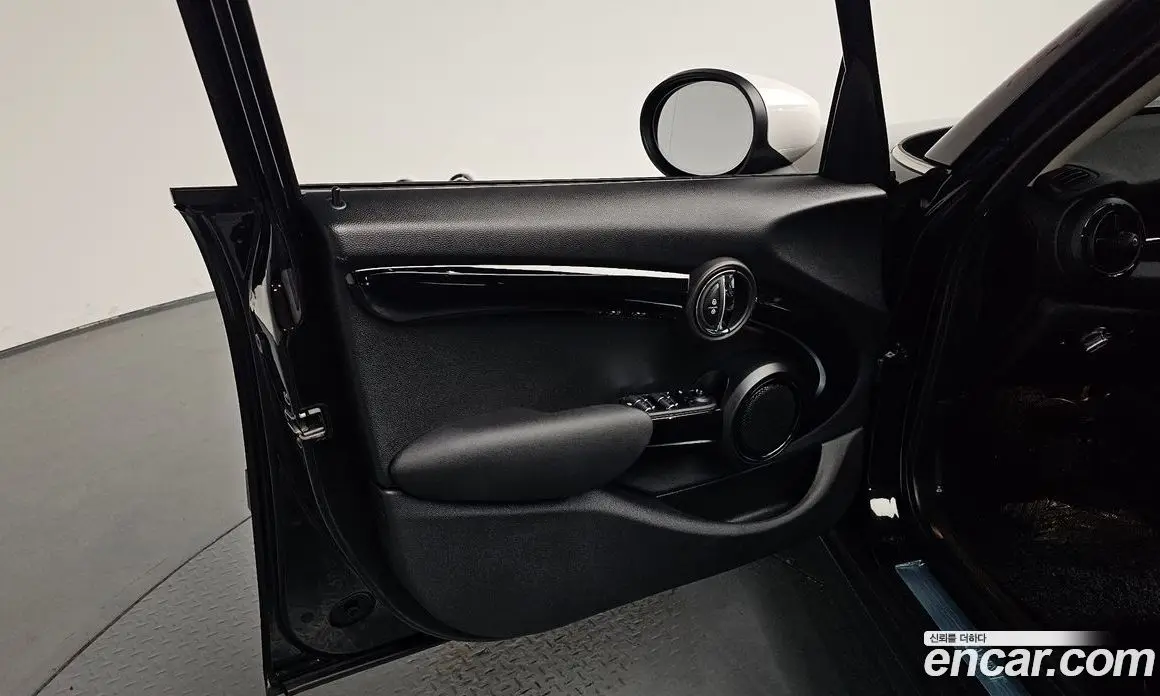 Mini Cooper 2021 1.5 автомат (гидро), фото 13