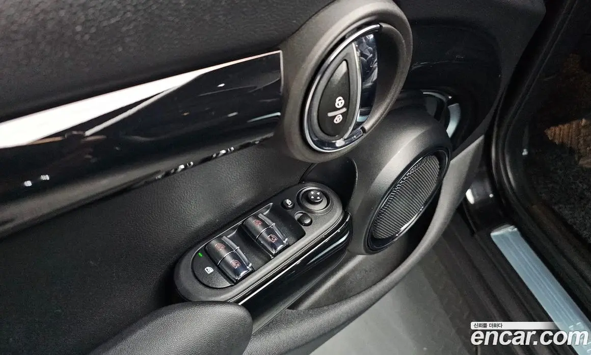 Mini Cooper 2021 1.5 автомат (гидро), фото 28