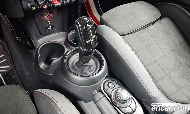 Mini Cooper 2022 2.0 автомат (гидро), миниатюра 11