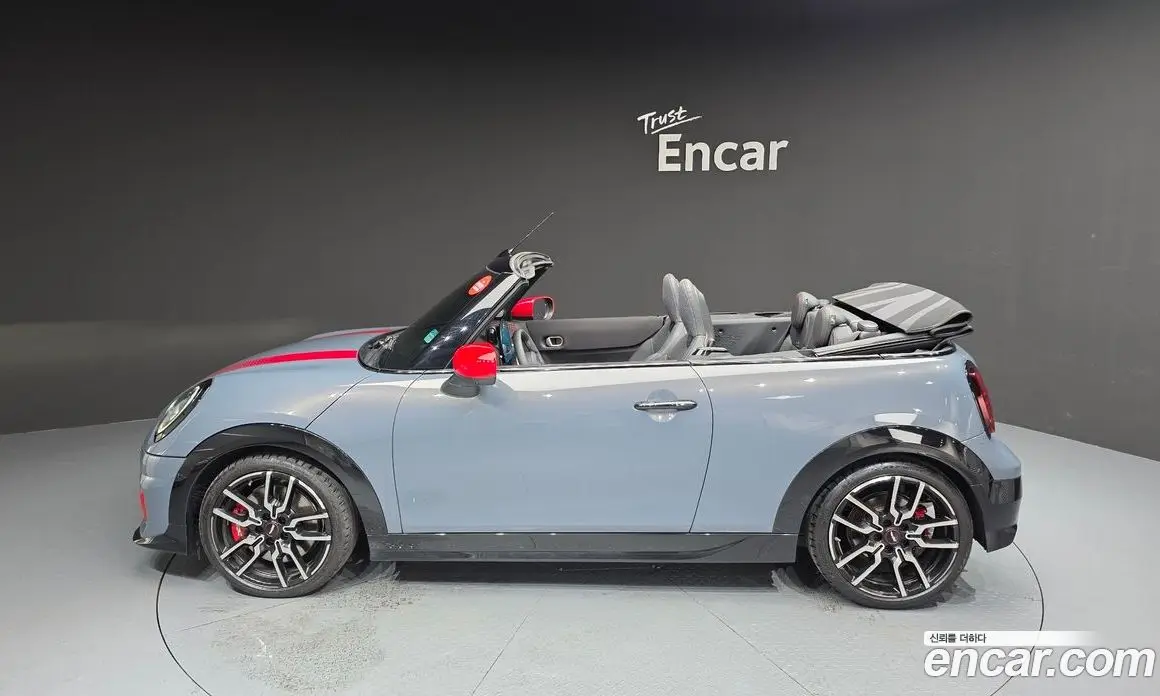 Mini Cooper Convertible 2025 2.0 автомат (гидро), фото 34 Mini Cooper Convertible 2025 2.0 автомат (гидро), фото 34