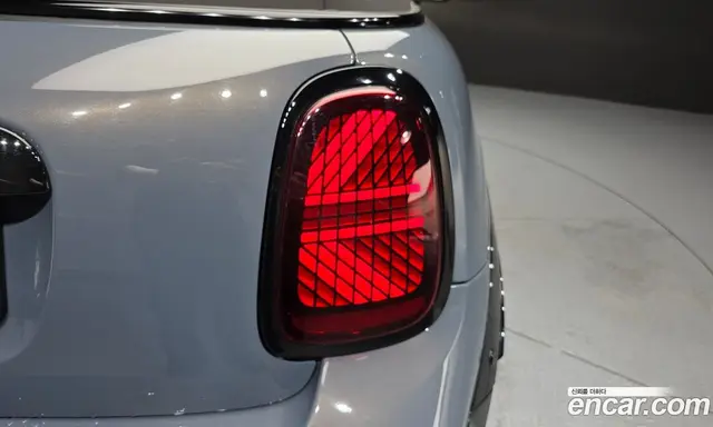 Mini Cooper Convertible 2025 2.0 автомат (гидро), миниатюра 9 Mini Cooper Convertible 2025 2.0 автомат (гидро), миниатюра 9