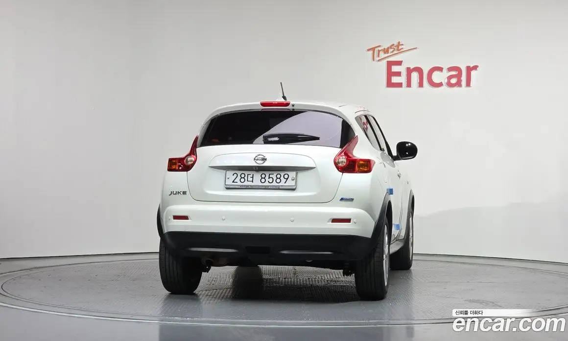 Nissan Juke 2013 1.6 автомат (гидро), фото 4 Nissan Juke 2013 1.6 автомат (гидро), фото 4