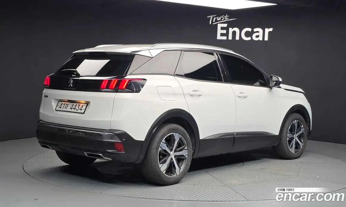 Peugeot 3008 2017 1.6 автомат (гидро), фото 2 Peugeot 3008 2017 1.6 автомат (гидро), фото 2