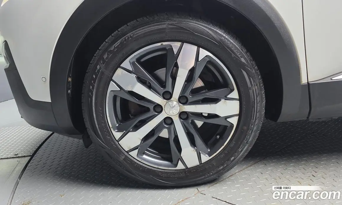 Peugeot 3008 2017 1.6 автомат (гидро), фото 5 Peugeot 3008 2017 1.6 автомат (гидро), фото 5