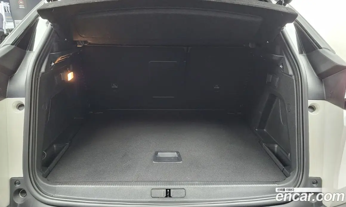 Peugeot 3008 2024 1.2 автомат (гидро), фото 25 Peugeot 3008 2024 1.2 автомат (гидро), фото 25