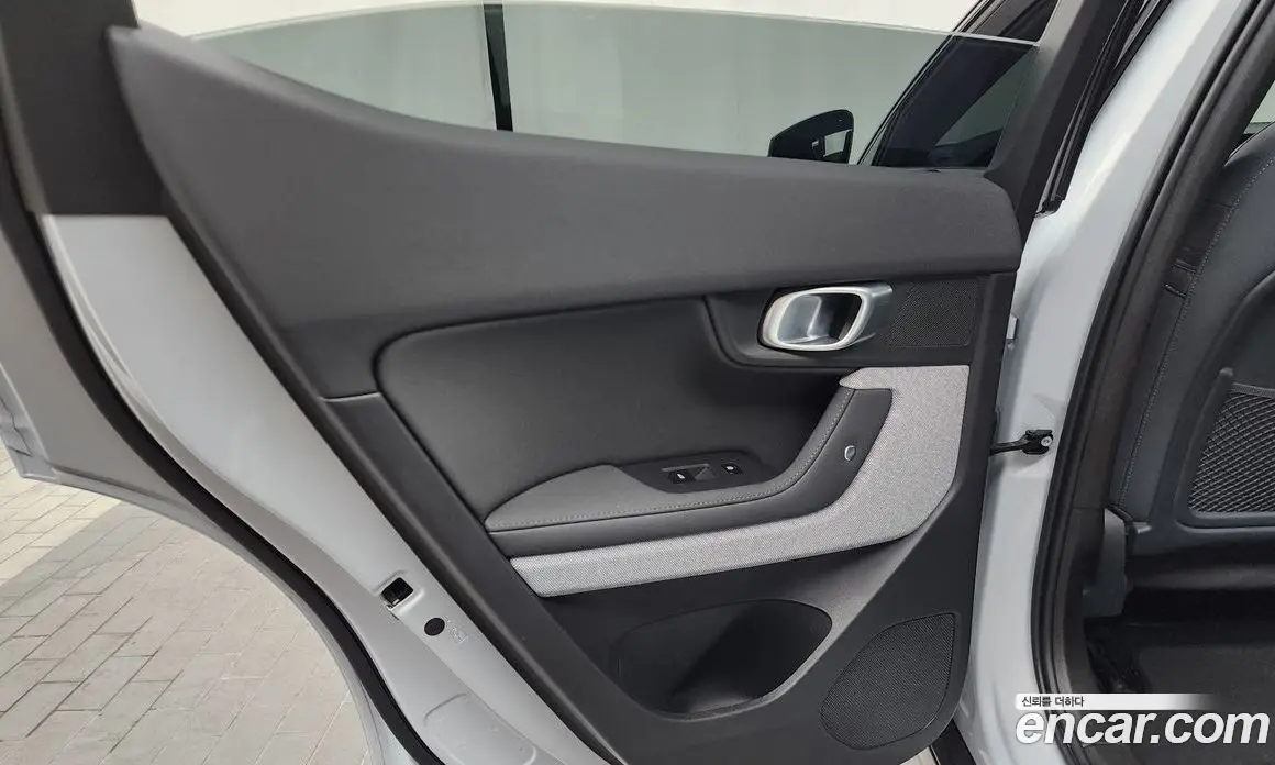 Polestar Polestar 2 2022 0.2 автомат (гидро), фото 15 Polestar Polestar 2 2022 0.2 автомат (гидро), фото 15