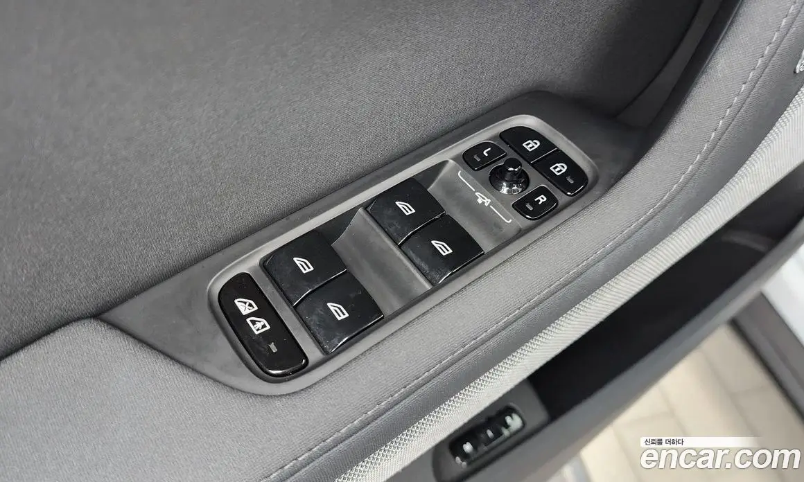 Polestar Polestar 2 2022 0.2 автомат (гидро), фото 33 Polestar Polestar 2 2022 0.2 автомат (гидро), фото 33