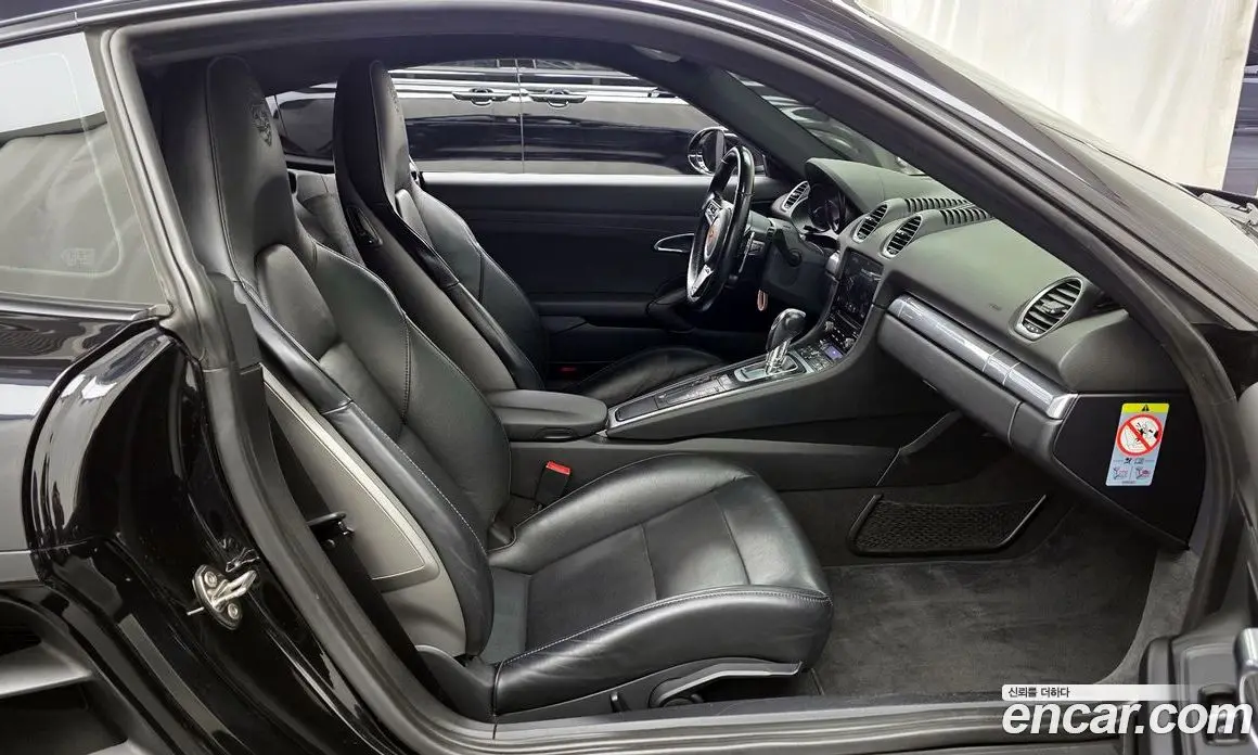 Porsche 718 2019 2.0 автомат (гидро), фото 11 Porsche 718 2019 2.0 автомат (гидро), фото 11