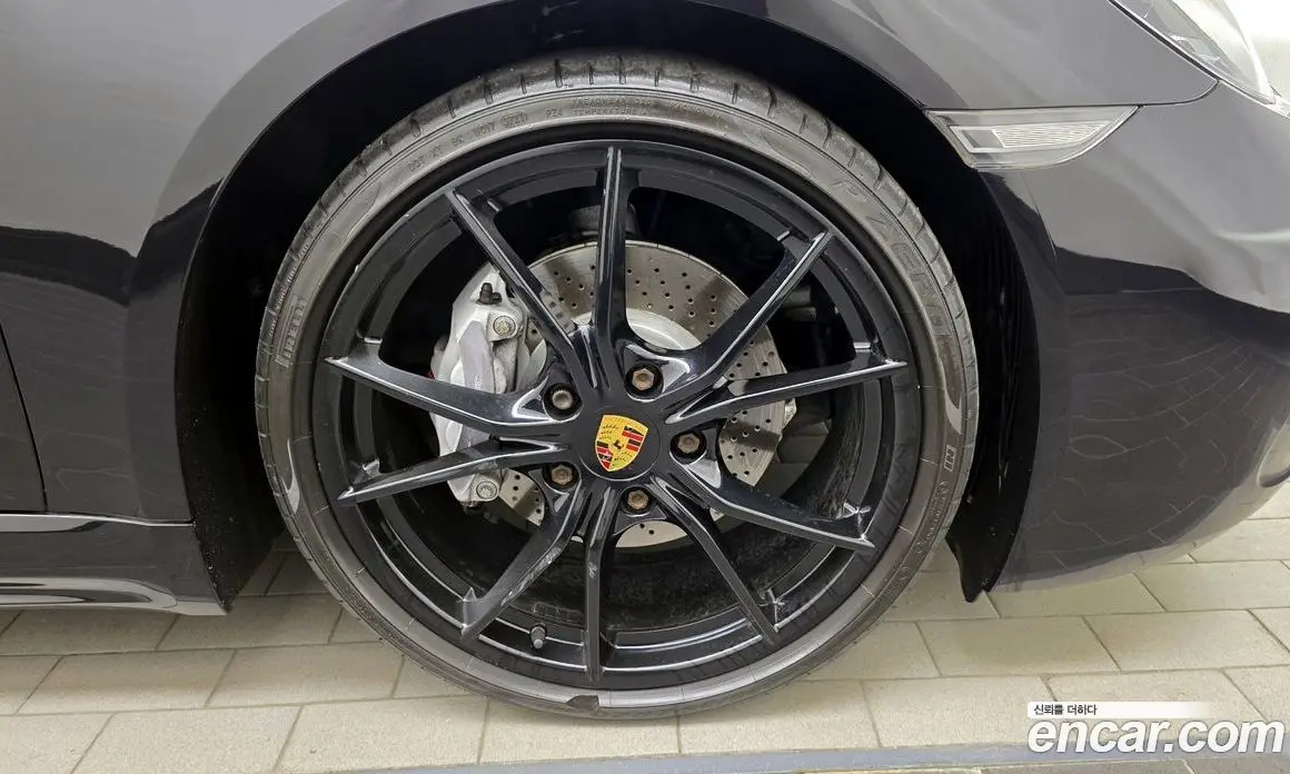 Porsche 718 2019 2.0 автомат (гидро), фото 5 Porsche 718 2019 2.0 автомат (гидро), фото 5