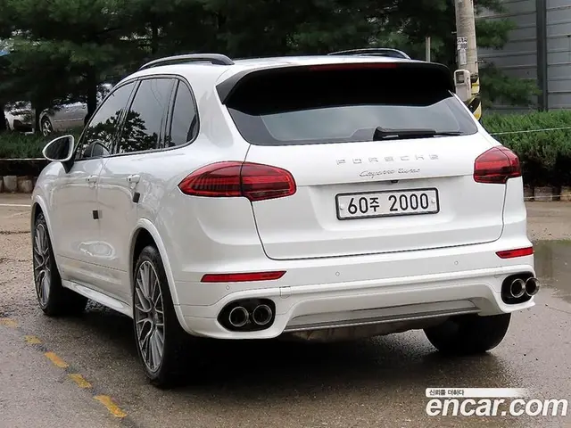Porsche Cayenne 2015 4.1 автомат (гидро), миниатюра 3 Porsche Cayenne 2015 4.1 автомат (гидро), миниатюра 3