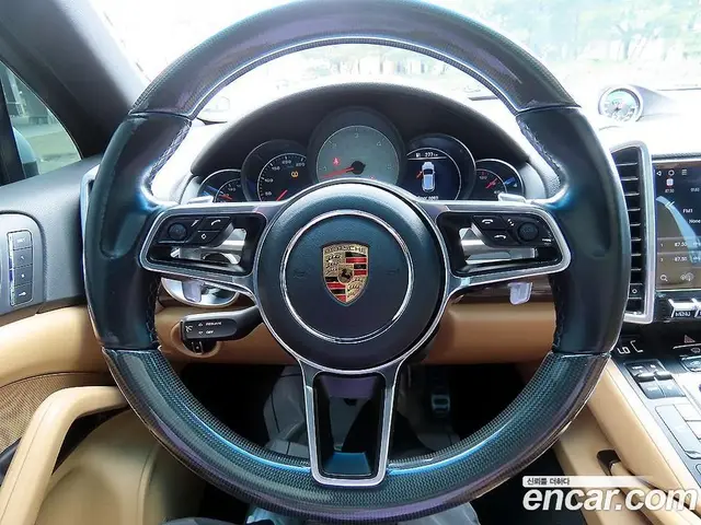 Porsche Cayenne 2015 4.1 автомат (гидро), миниатюра 8 Porsche Cayenne 2015 4.1 автомат (гидро), миниатюра 8