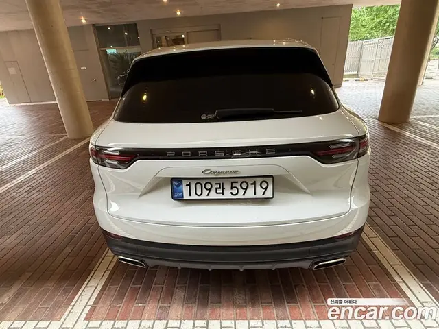 Porsche Cayenne 2019 3.0 автомат (гидро), миниатюра 2 Porsche Cayenne 2019 3.0 автомат (гидро), миниатюра 2
