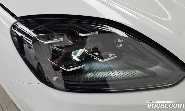 Porsche Cayenne 2023 3.0 автомат (гидро), миниатюра 8 Porsche Cayenne 2023 3.0 автомат (гидро), миниатюра 8