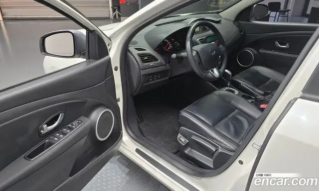 Renault (Samsung) SM3 2010 1.6 автомат (гидро), миниатюра 10 Renault (Samsung) SM3 2010 1.6 автомат (гидро), миниатюра 10