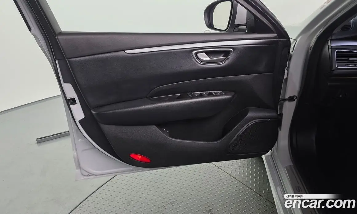 Renault (Samsung) SM6 2016 2.0 автомат (гидро), фото 14 Renault (Samsung) SM6 2016 2.0 автомат (гидро), фото 14