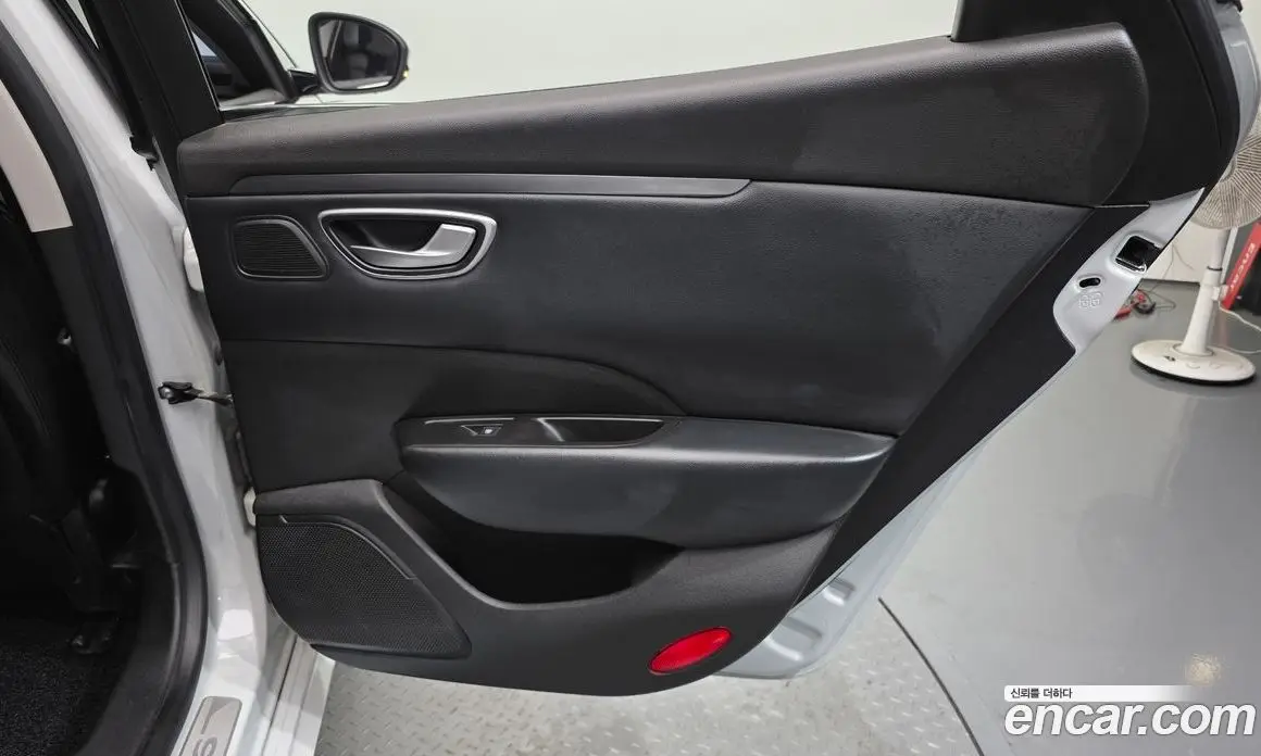 Renault (Samsung) SM6 2016 2.0 автомат (гидро), фото 15 Renault (Samsung) SM6 2016 2.0 автомат (гидро), фото 15
