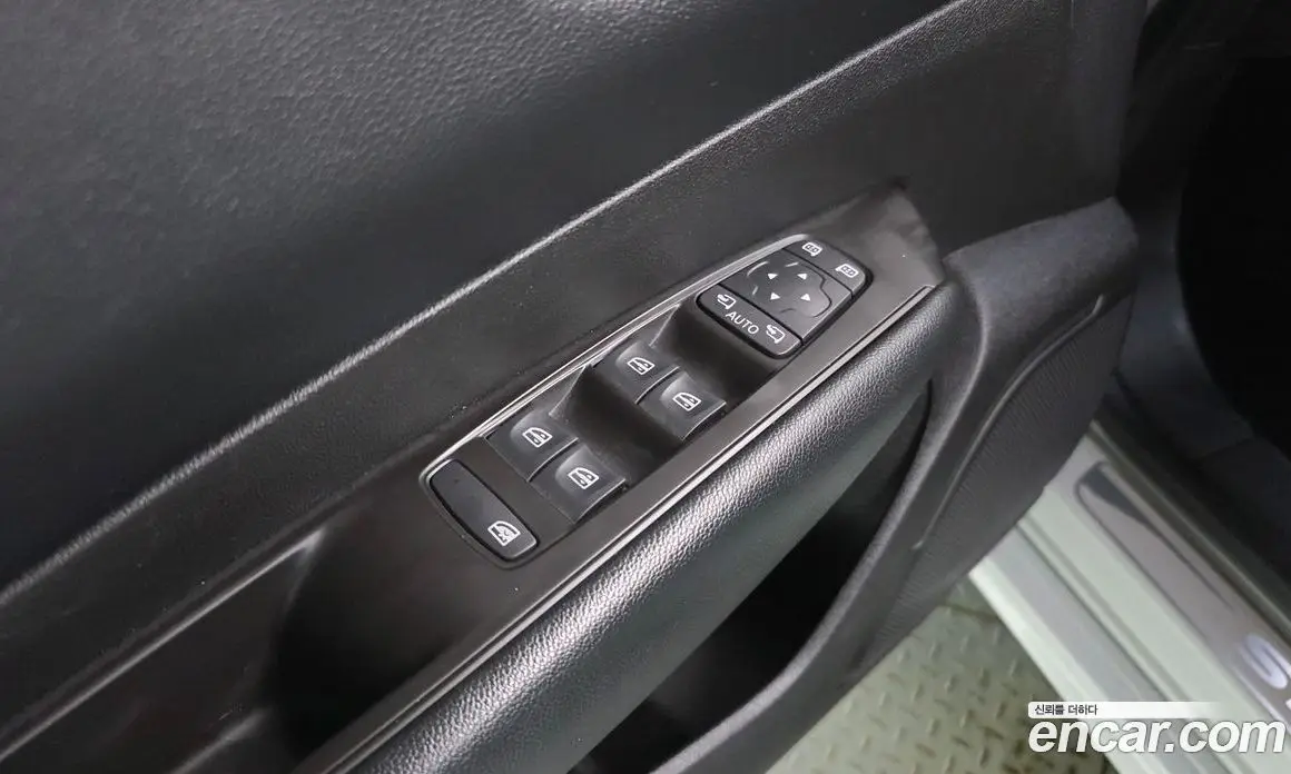 Renault (Samsung) SM6 2016 2.0 автомат (гидро), фото 23 Renault (Samsung) SM6 2016 2.0 автомат (гидро), фото 23