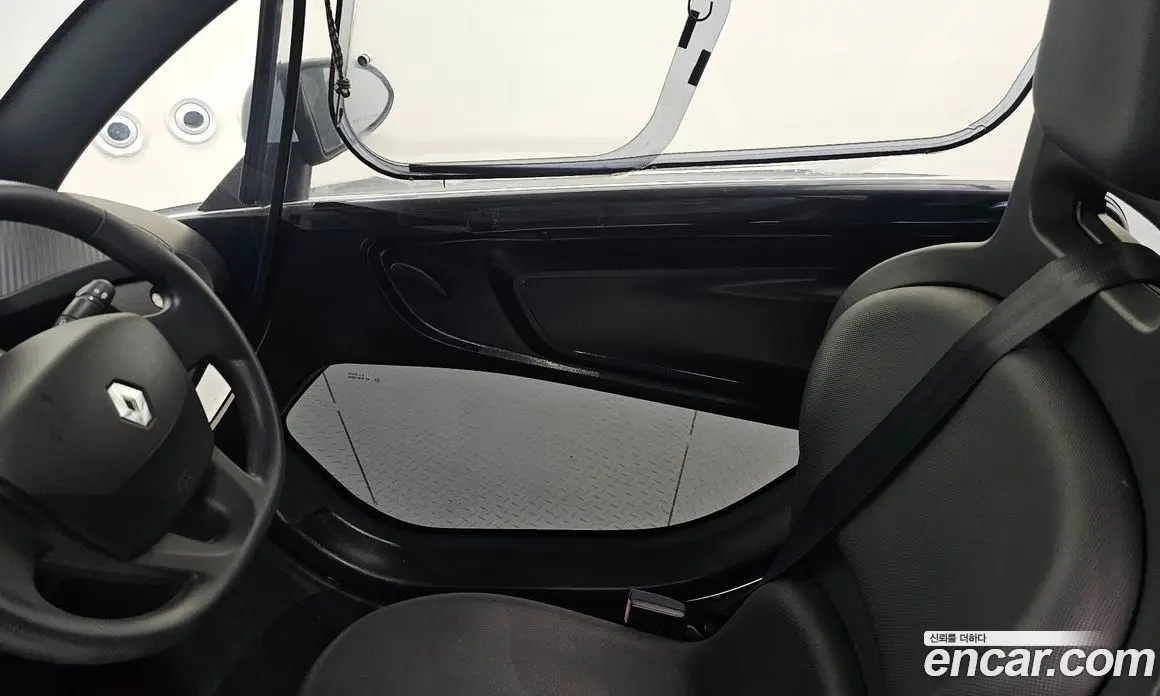 Renault (Samsung) Twizy 2017 0.1 автомат (гидро), фото 11 Renault (Samsung) Twizy 2017 0.1 автомат (гидро), фото 11