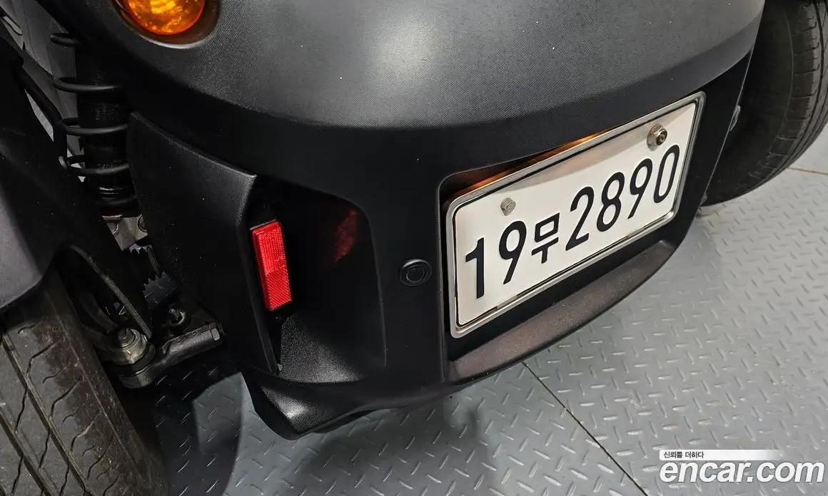 Renault (Samsung) Twizy 2017 0.1 автомат (гидро), фото 18 Renault (Samsung) Twizy 2017 0.1 автомат (гидро), фото 18