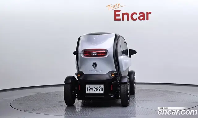 Renault (Samsung) Twizy 2017 0.1 автомат (гидро), миниатюра 4 Renault (Samsung) Twizy 2017 0.1 автомат (гидро), миниатюра 4