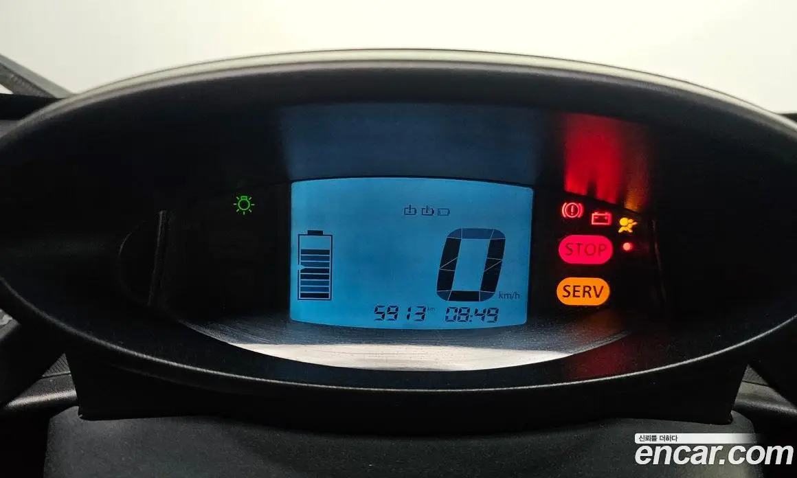 Renault (Samsung) Twizy 2017 0.1 автомат (гидро), фото 8 Renault (Samsung) Twizy 2017 0.1 автомат (гидро), фото 8