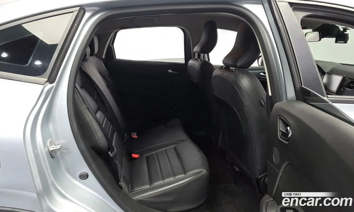 Renault (Samsung) XM3 2021 1.6 автомат (гидро), фото 17 Renault (Samsung) XM3 2021 1.6 автомат (гидро), фото 17