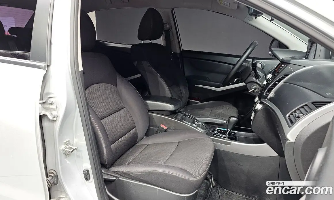 SsangYong Korando 2015 2.2 автомат (гидро), фото 17 SsangYong Korando 2015 2.2 автомат (гидро), фото 17